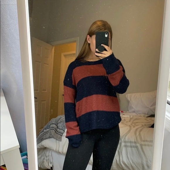 Color Block Sweater - Picture 3 of 3